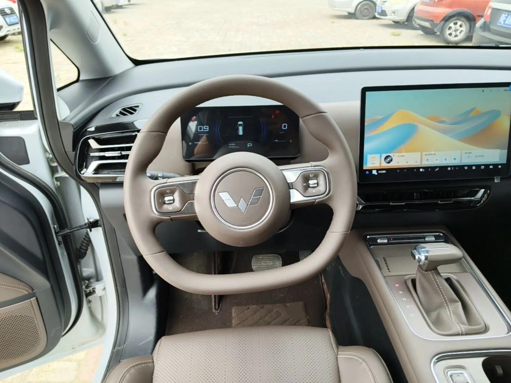 Wuling 730 2025 Model 1.5T CVT Elite Edition — миниатюра 13