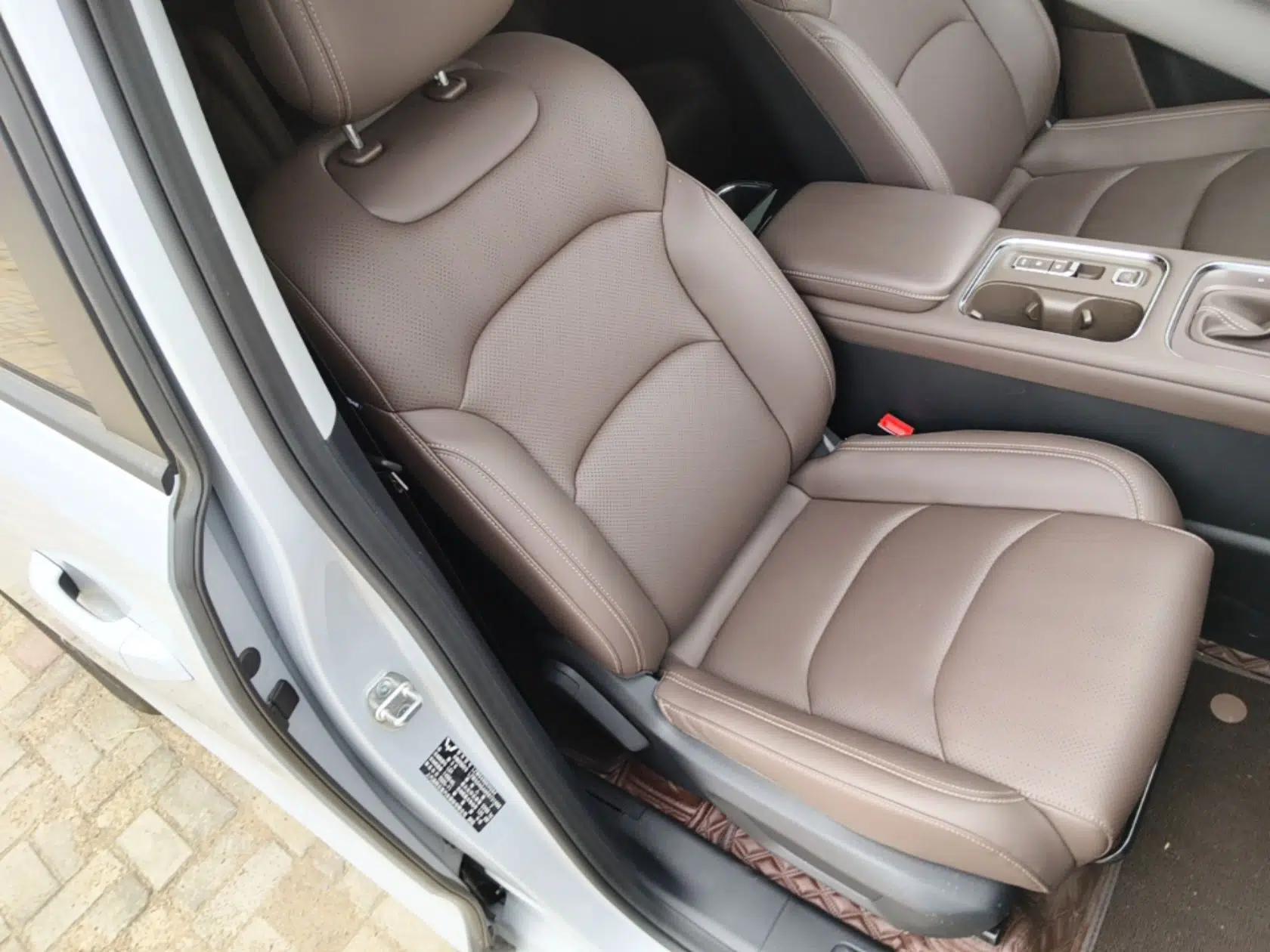 Wuling 730 2025 Model 1.5T CVT Elite Edition — миниатюра 19
