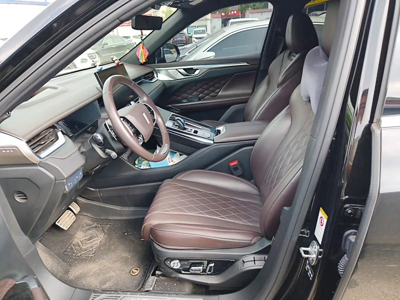 Wey Mocha 2021 2.0T Two-Wheel-Drive Premium Edition — миниатюра 15