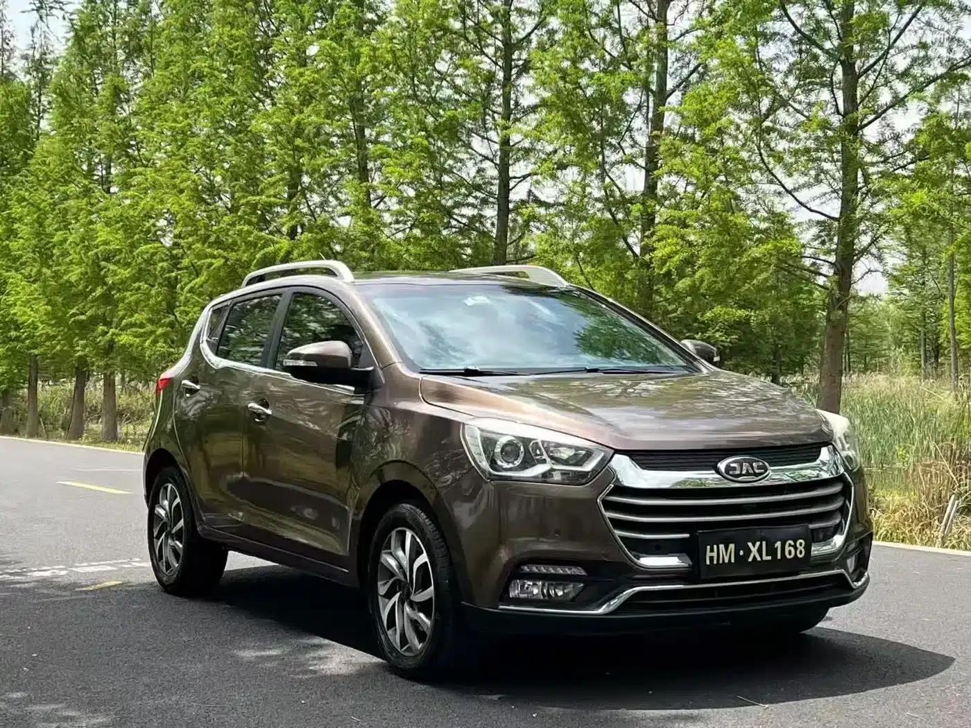 Refine S2 2017 1.5L Manual Deluxe Smart Edition — миниатюра 2
