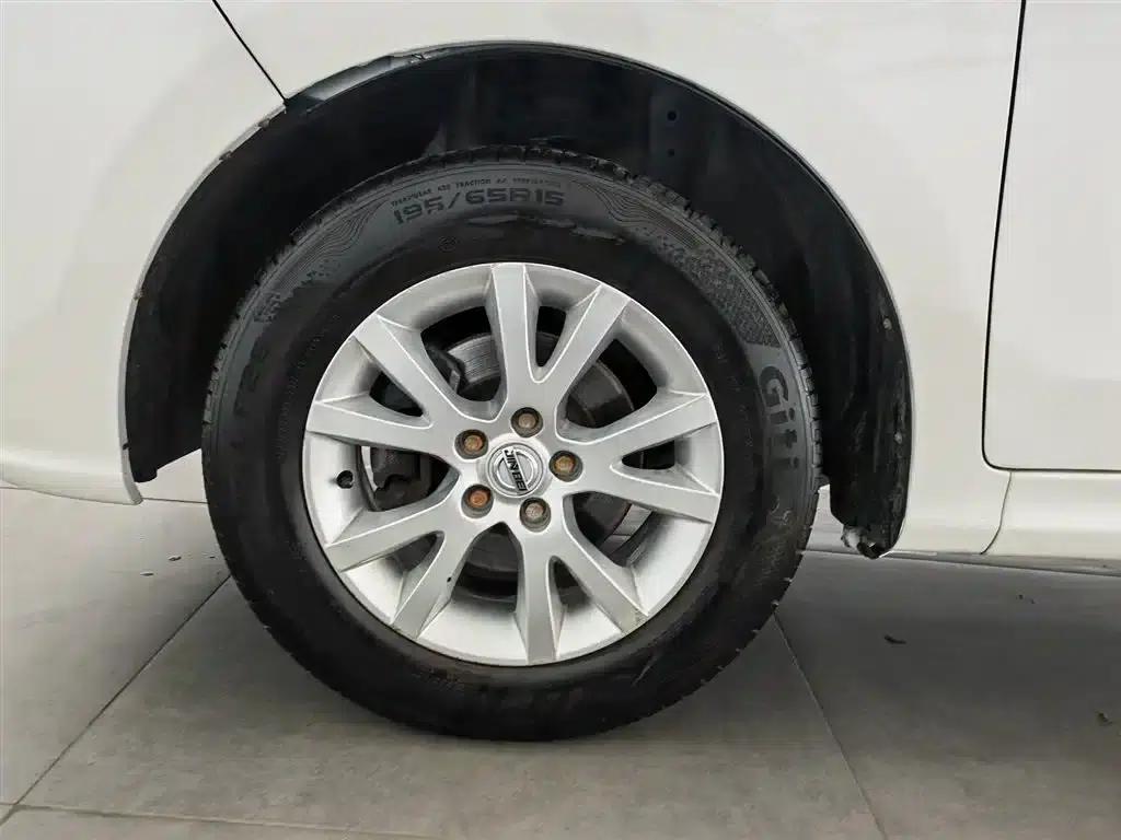 Brilliance Jinbei 750 2015 Model 1.5L Comfort Edition — миниатюра 17