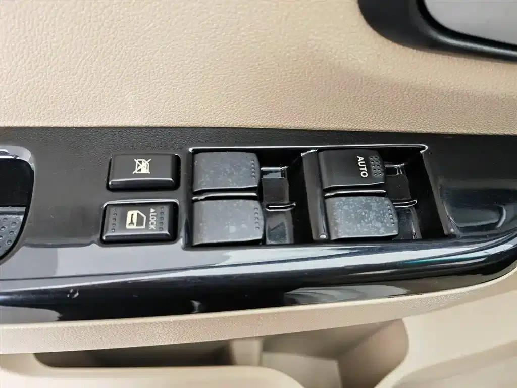 Brilliance Jinbei 750 2015 Model 1.5L Comfort Edition — миниатюра 9
