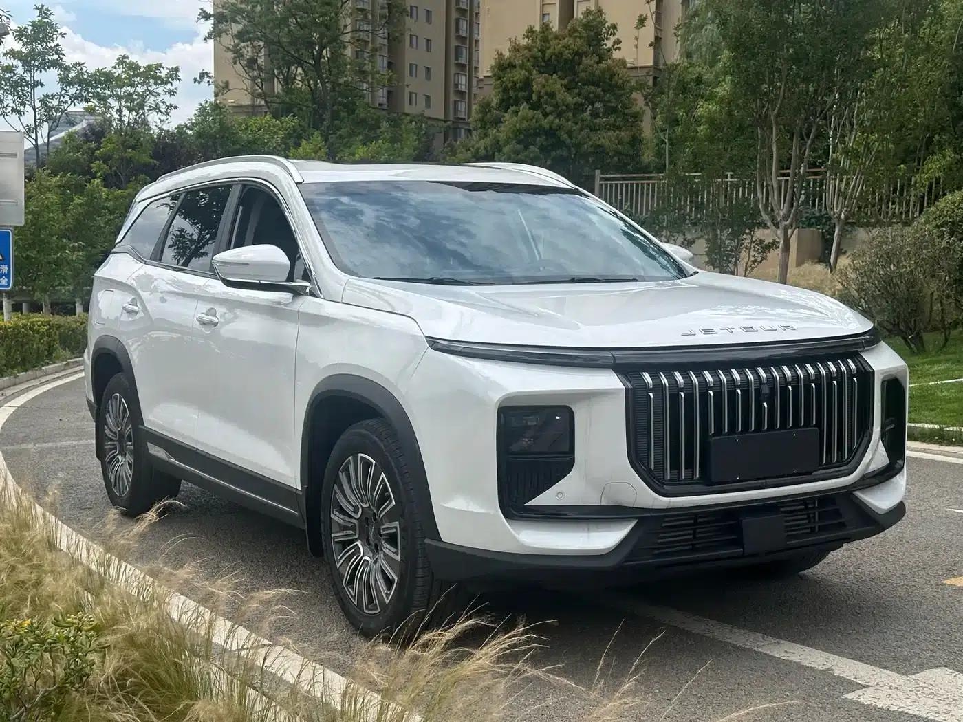 Jetour X90 PRO 2024 1.6T DCT Luxury Edition 7-seater — миниатюра 3