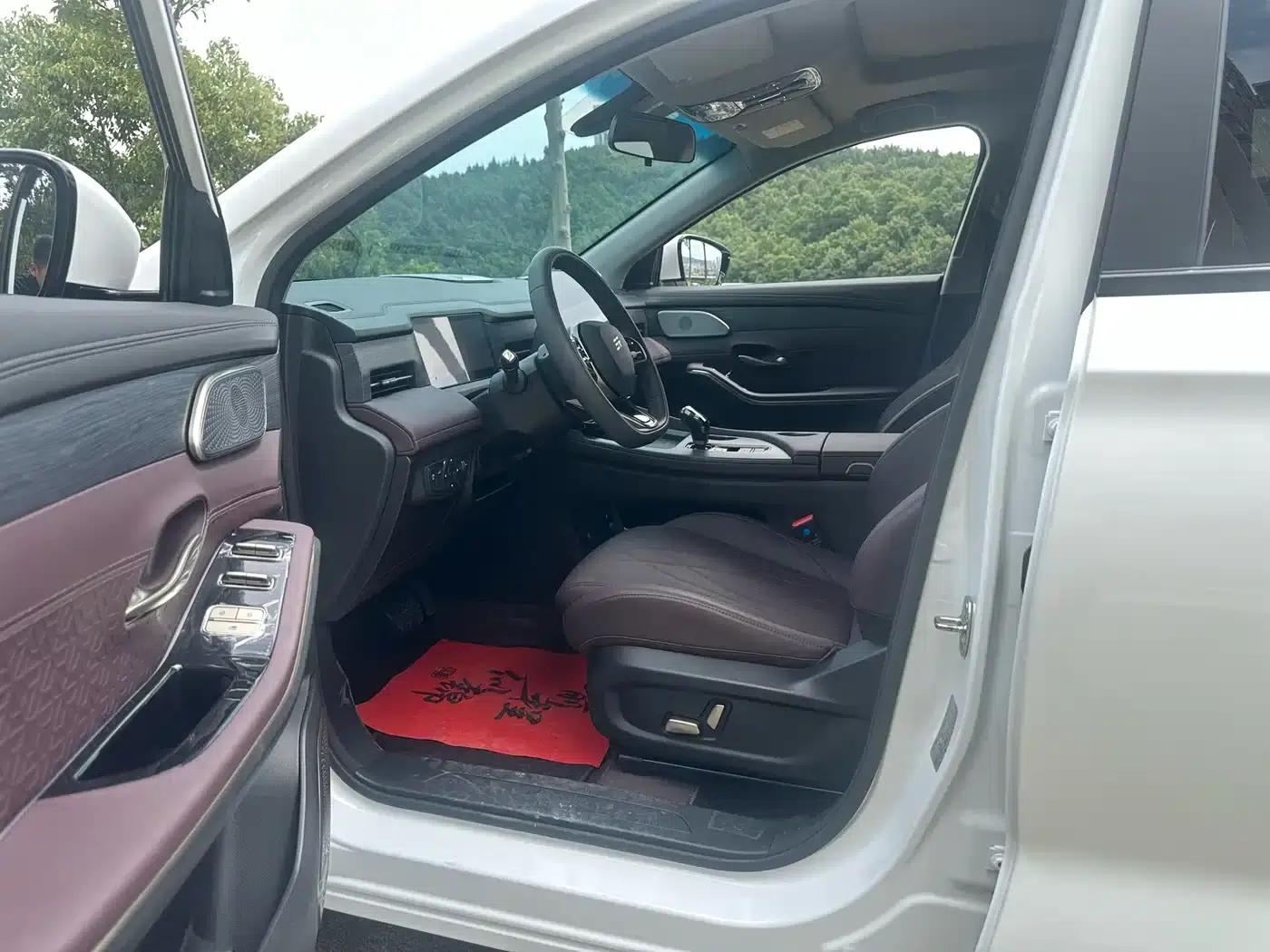 Jetour X90 PRO 2024 1.6T DCT Luxury Edition 7-seater — миниатюра 4