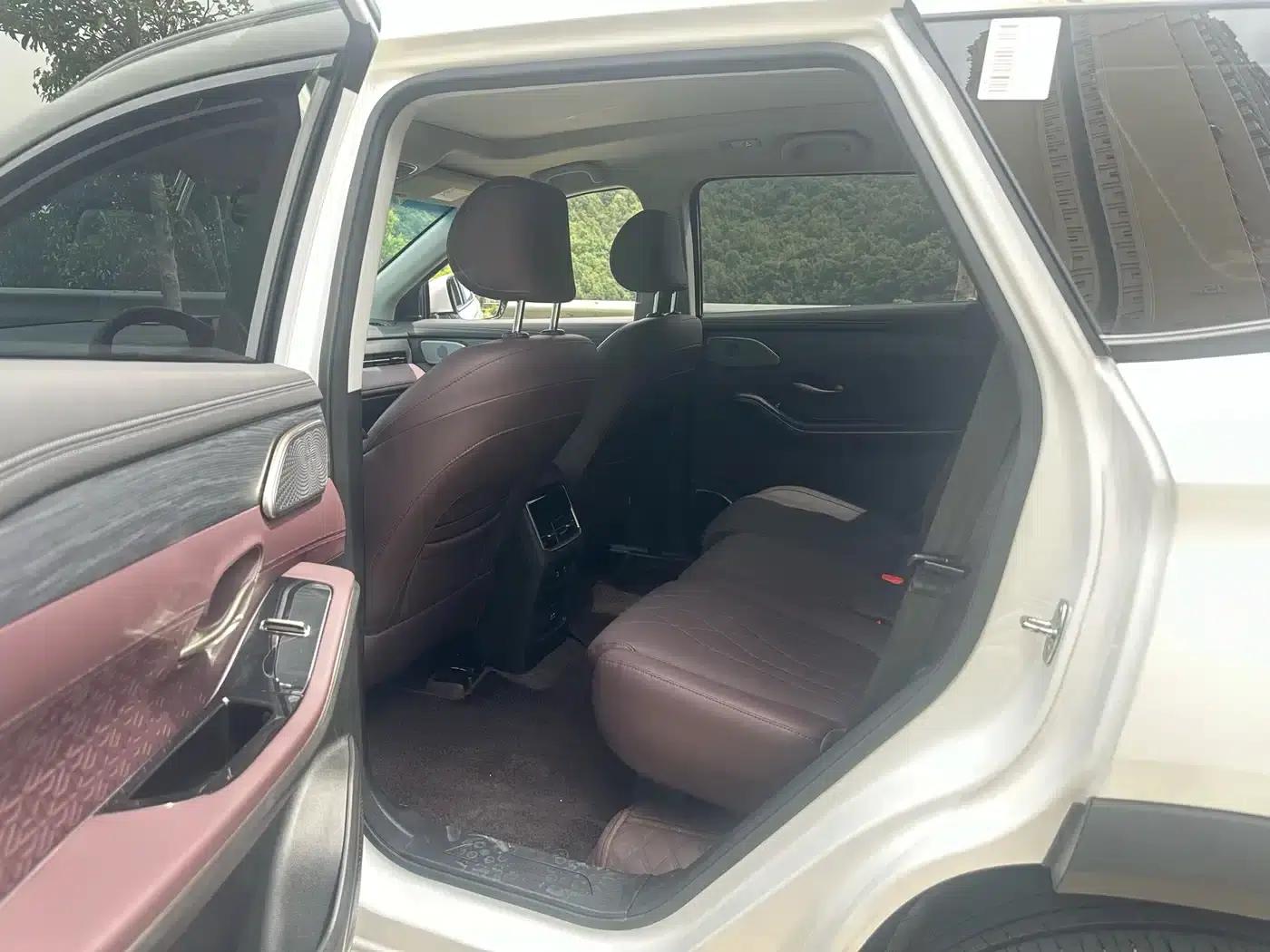 Jetour X90 PRO 2024 1.6T DCT Luxury Edition 7-seater — миниатюра 6