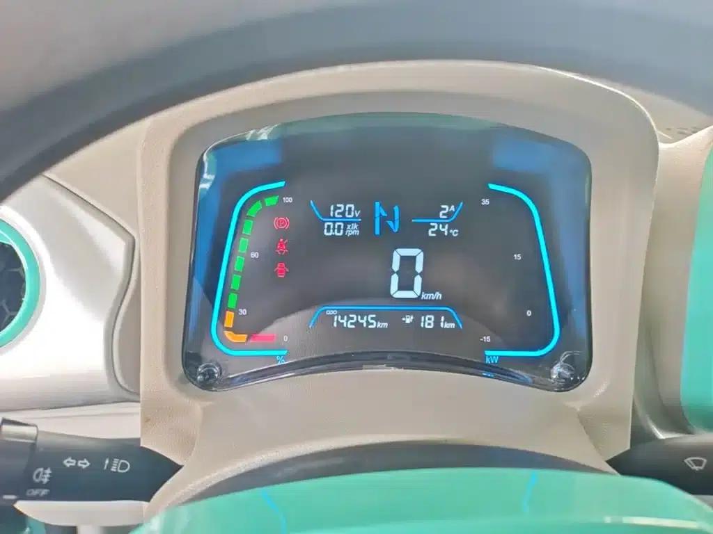 Yizhi EV2 2023 Auspicious Edition 201km Comfort Model — миниатюра 12