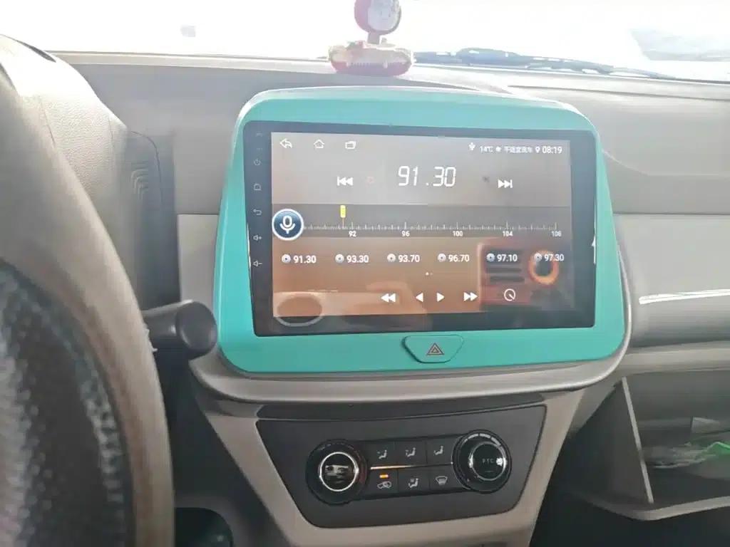 Yizhi EV2 2023 Auspicious Edition 201km Comfort Model — миниатюра 13