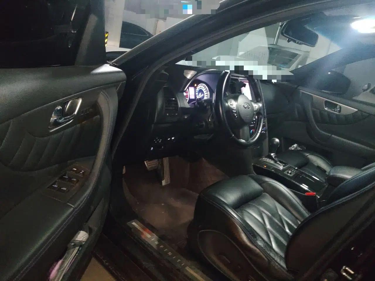 Infiniti QX70 2015 3.7L Shadow Edition — миниатюра 16