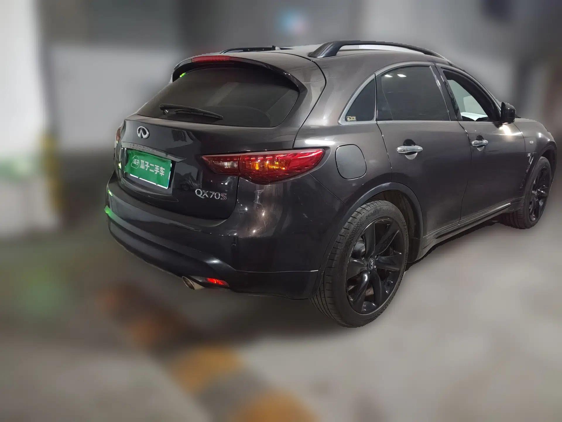 Infiniti QX70 2015 3.7L Shadow Edition — миниатюра 6