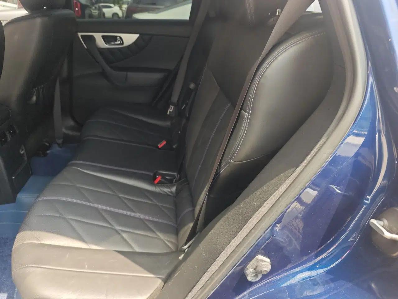 Infiniti QX70 2015 3.7L Shadow Edition — миниатюра 17