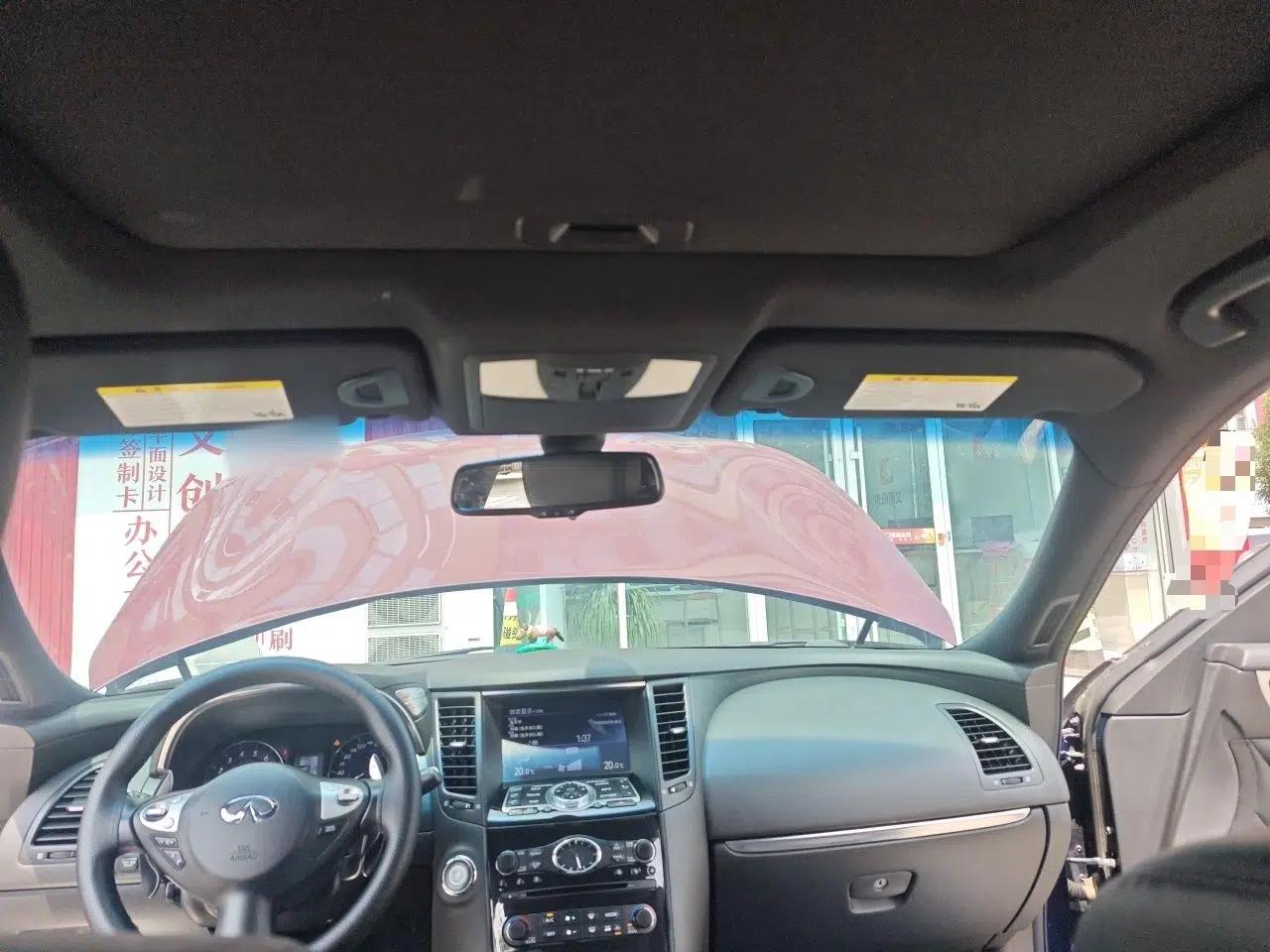 Infiniti QX70 2015 3.7L Shadow Edition — миниатюра 18