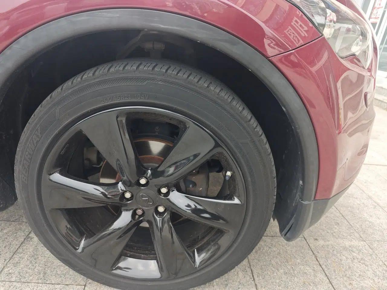 Infiniti QX70 2015 3.7L Shadow Edition — миниатюра 8
