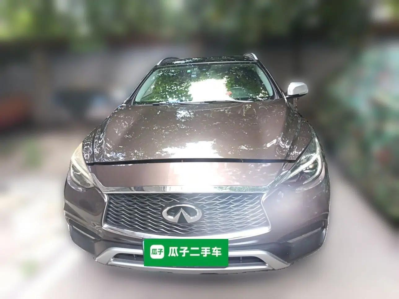 Infiniti QX30 2017 1.6T Two-Wheel-Drive Sport Edition — миниатюра 2