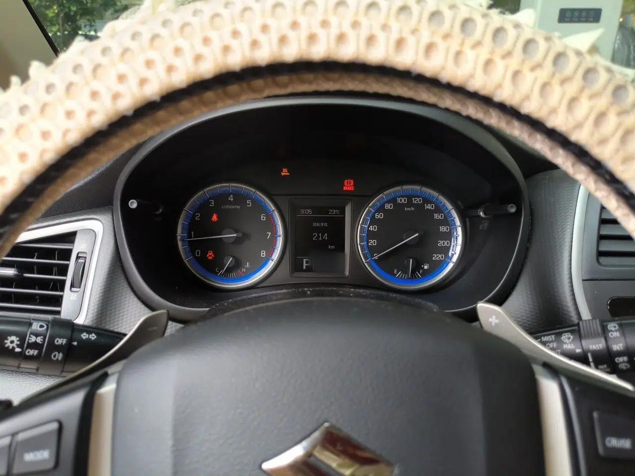 Suzuki S-Cross 2015 1.6L CVT Two-Wheel Drive Elite Version — миниатюра 10