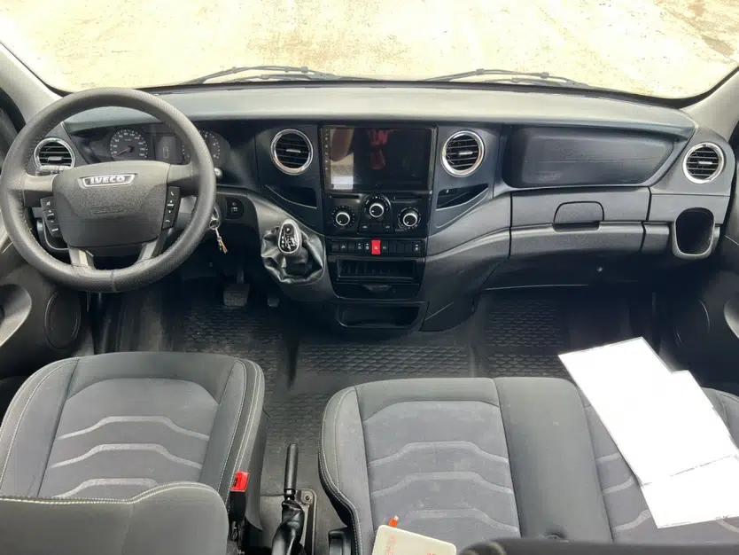 Iveco Eurocargo 2021 3.0T Automatic Chaorui Short Wheelbase High-Roof Side-Sliding Door F1C — миниатюра 18