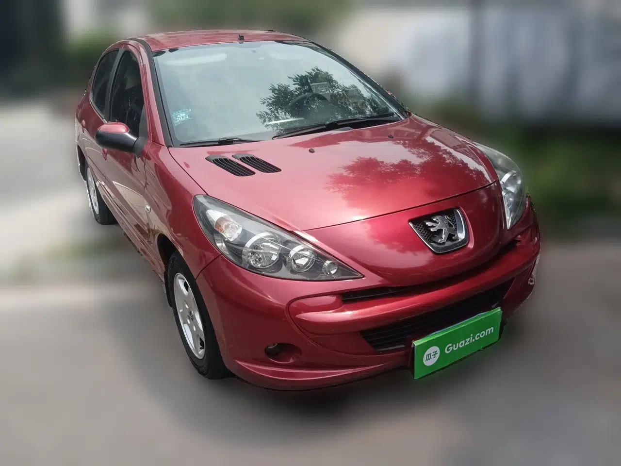 Peugeot 207 2011 Hatchback 1.4L Manual Yule Edition — миниатюра 3