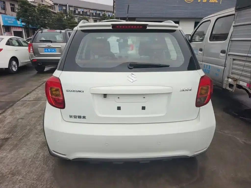 SX4 2013 1.6L Automatic Cool Edition — миниатюра 6