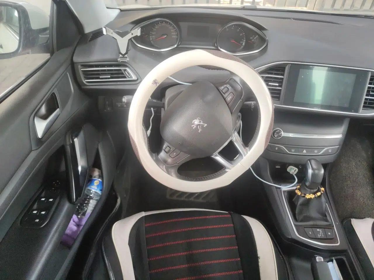 Peugeot 308S 2015 1.2T Automatic Jingchi Edition — миниатюра 10