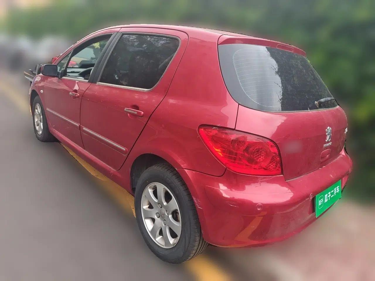 Peugeot 307 2010 Hatchback 1.6L Automatic Comfort Edition — миниатюра 4