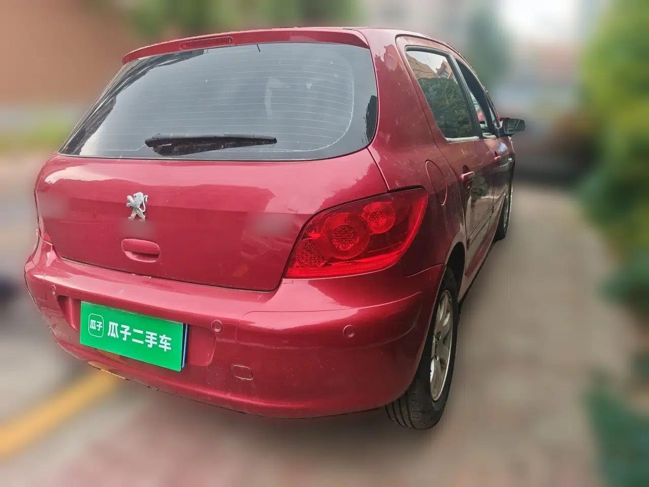 Peugeot 307 2010 Hatchback 1.6L Automatic Comfort Edition — миниатюра 6