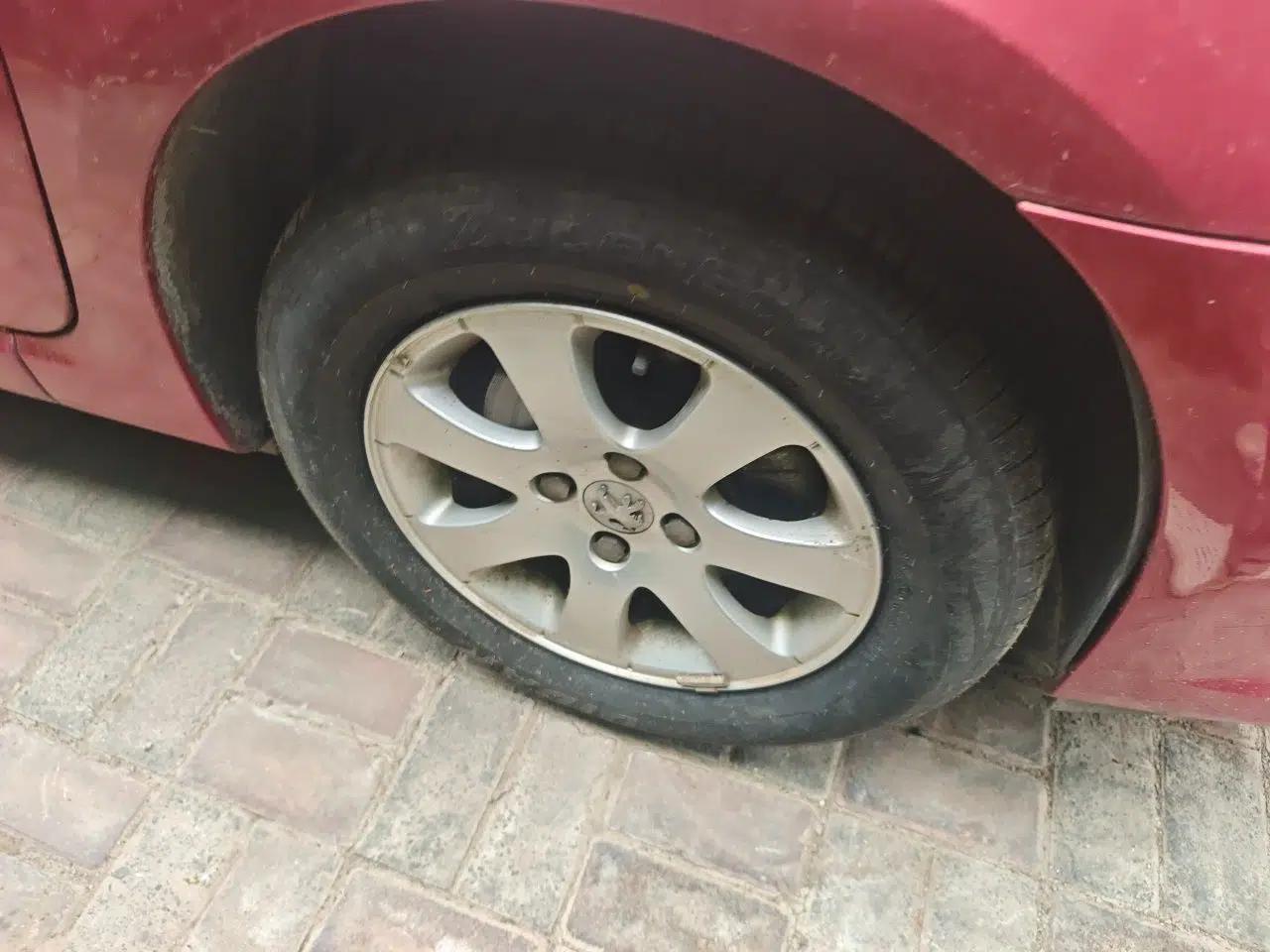 Peugeot 307 2010 Hatchback 1.6L Automatic Comfort Edition — миниатюра 8