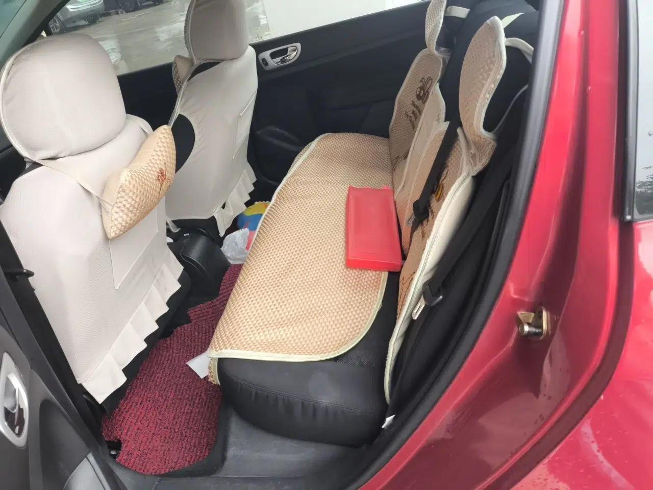 Peugeot 307 2010 Sedan 1.6L Automatic Luxury Edition — миниатюра 17