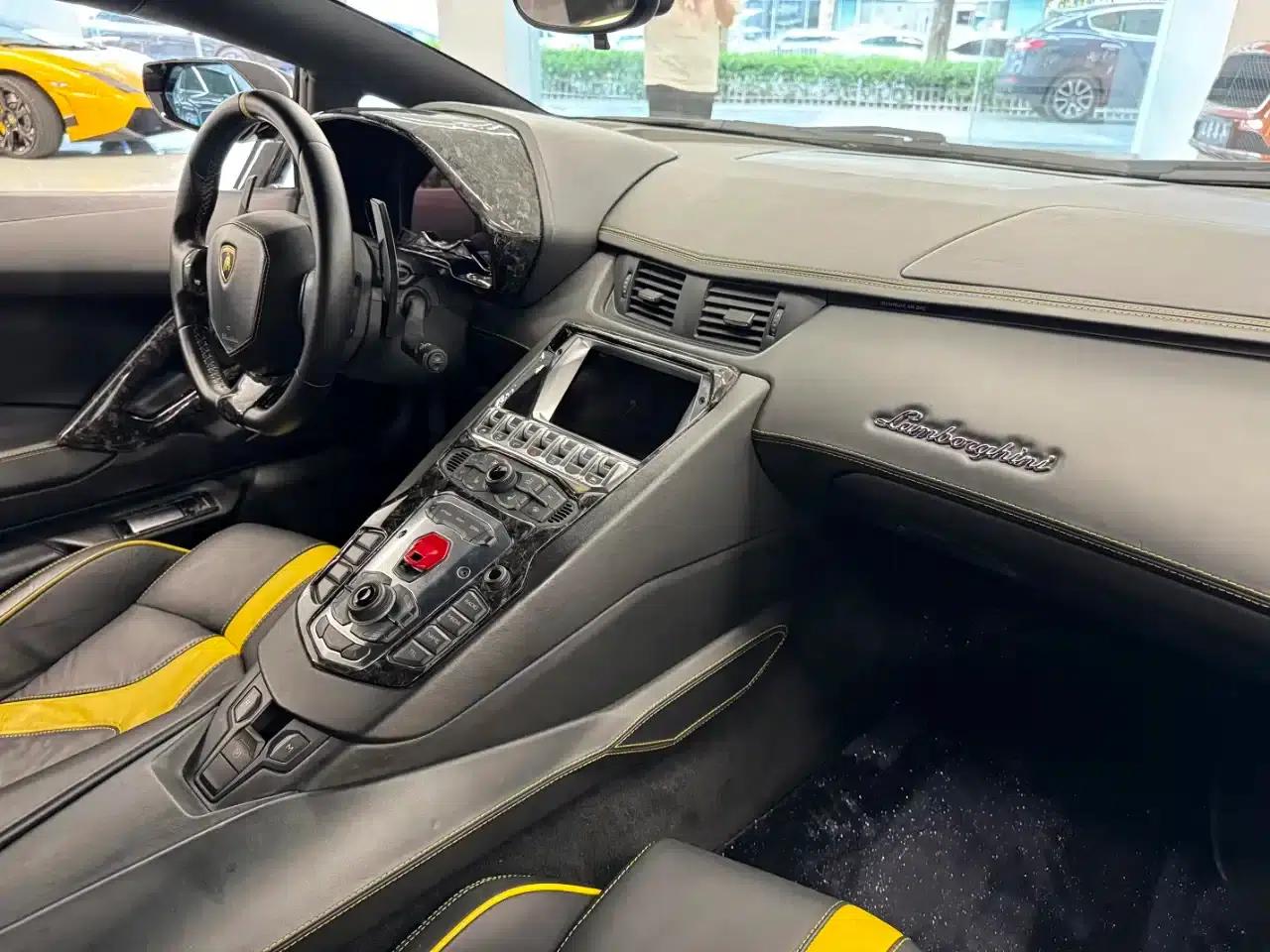 2011 Aventador LP 700-4 — миниатюра 6