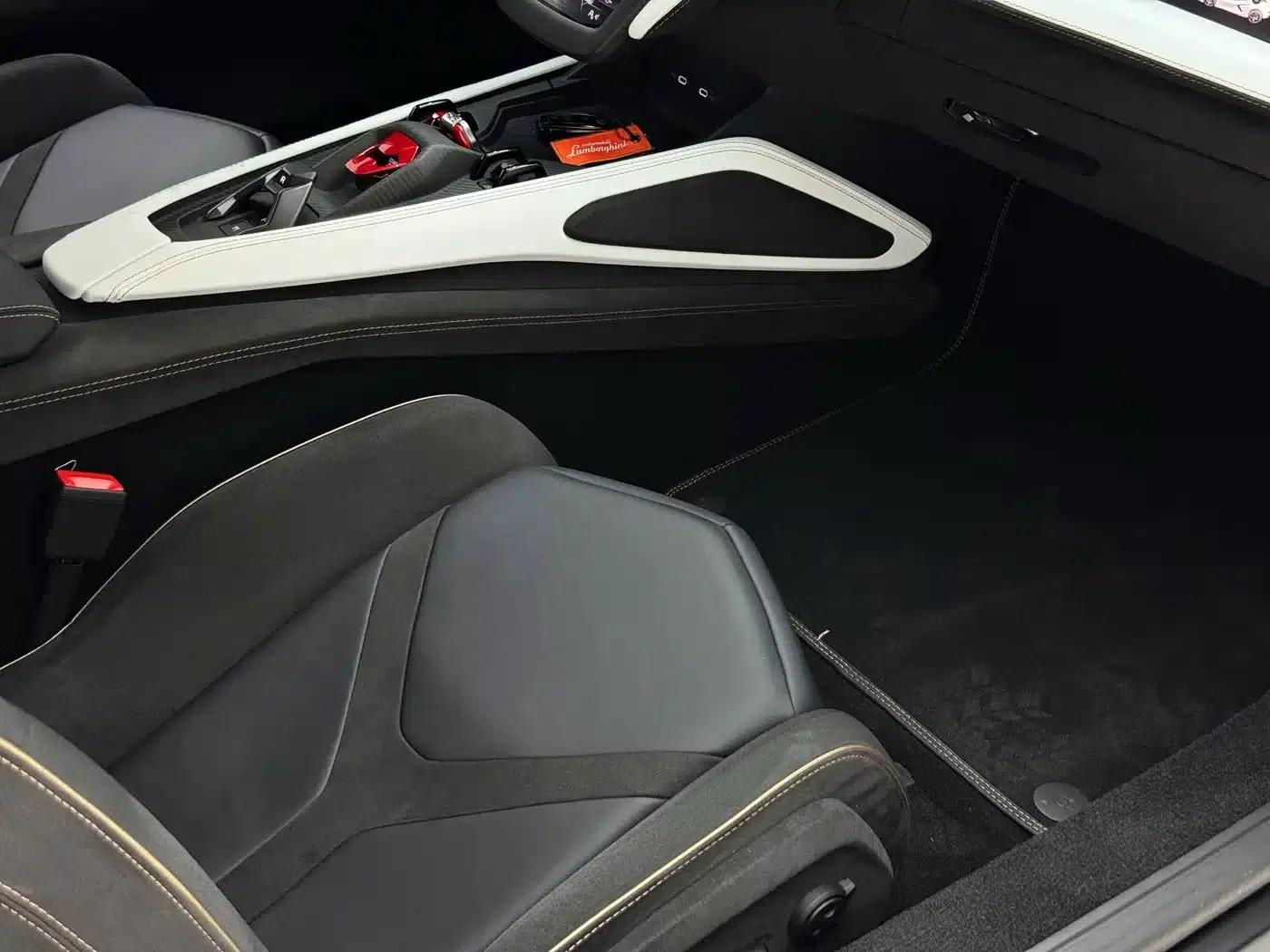 Revuelto 2023 6.5L PHEV Standard Edition — миниатюра 29