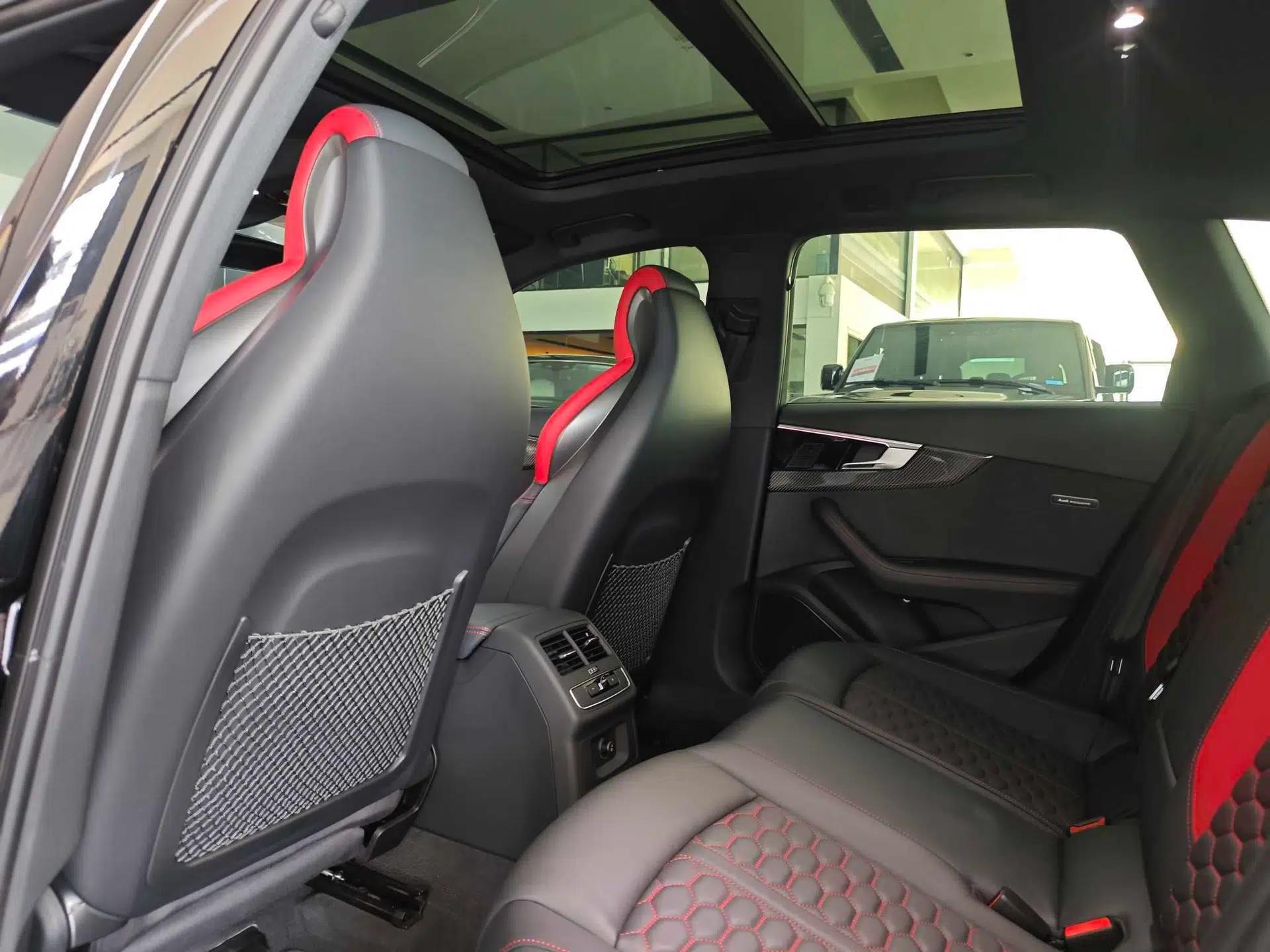 Audi RS 4 2024 RS4 Avant Prestige Edition — миниатюра 17