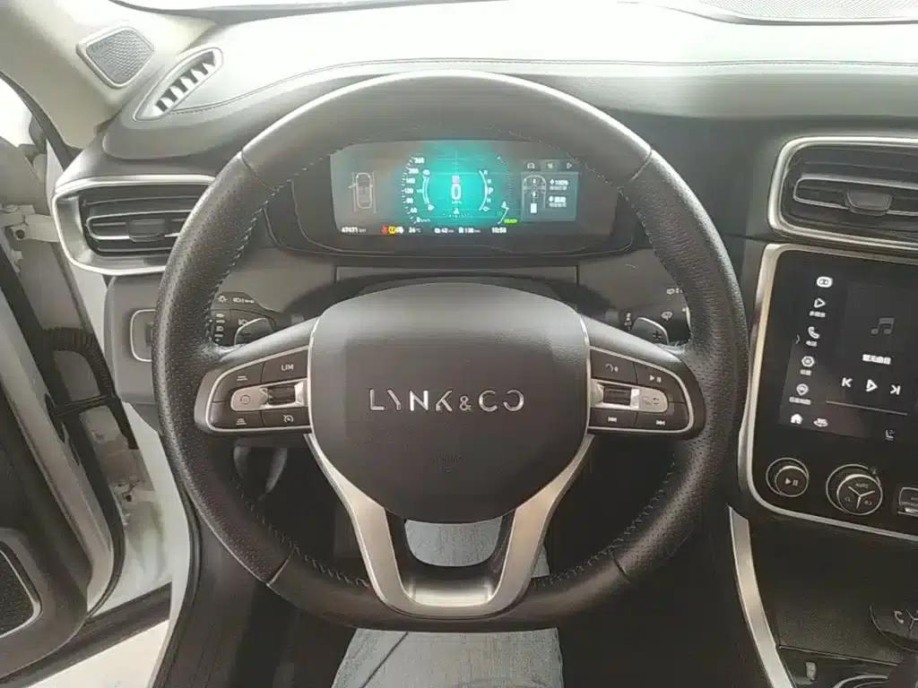 Lynk & Co 01 EM-P 2018 1.5T PHEV Pro (National V Emission Standard) — миниатюра 11