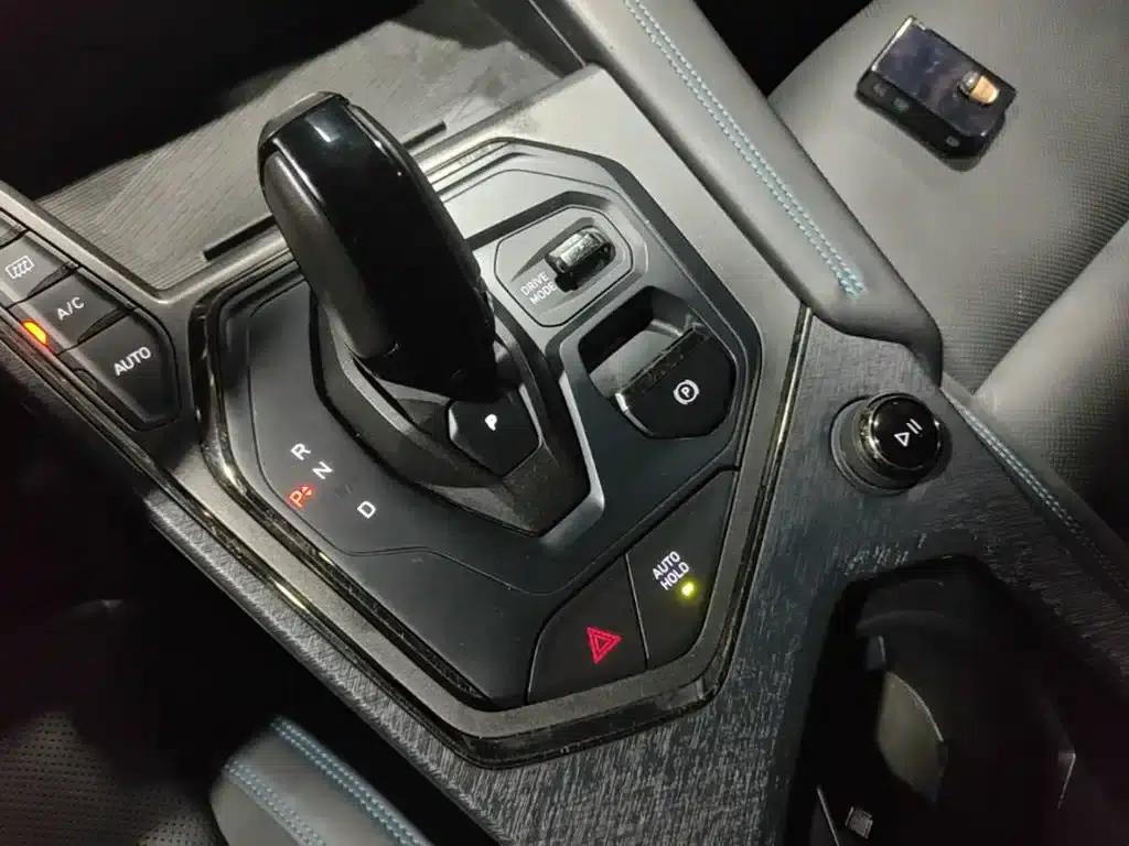 Lynk & Co 05 EM-P 2021 1.5TD PHEV HALO — миниатюра 14