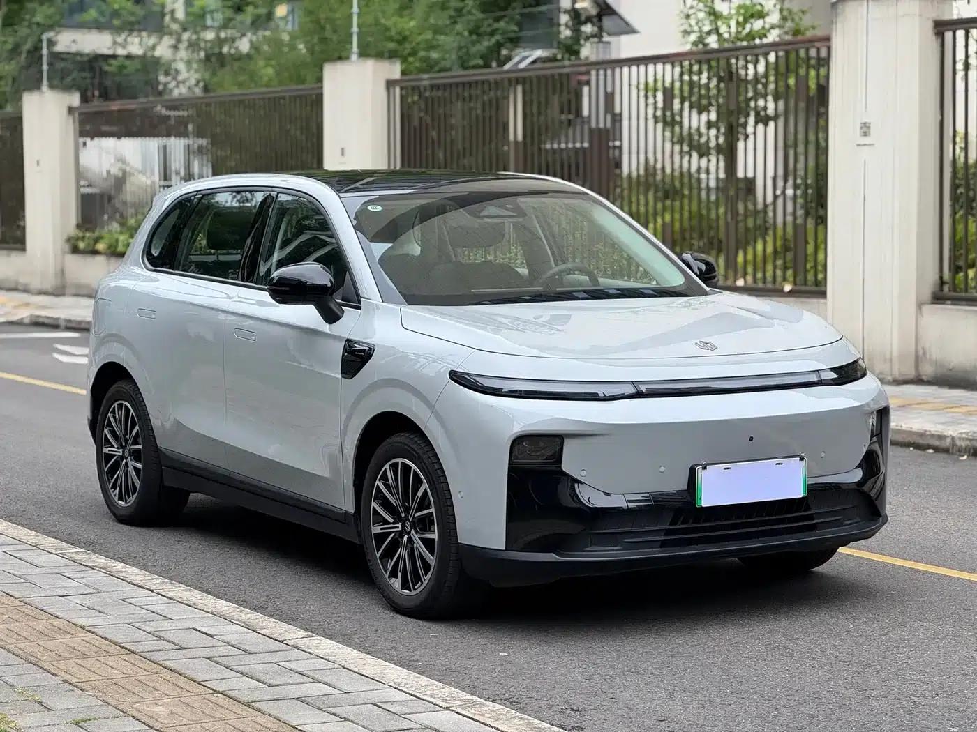 Leapmotor B10 2025 Model 510 Enjoy Edition — миниатюра 3