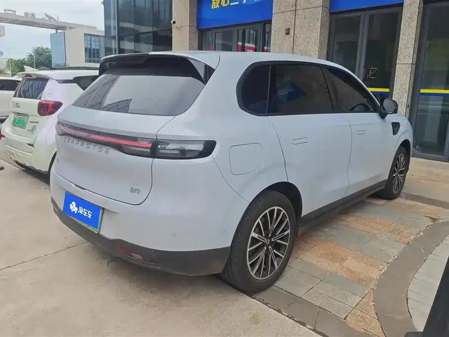 Leapmotor B10 2025 Model 510 Enjoy Edition — миниатюра 3