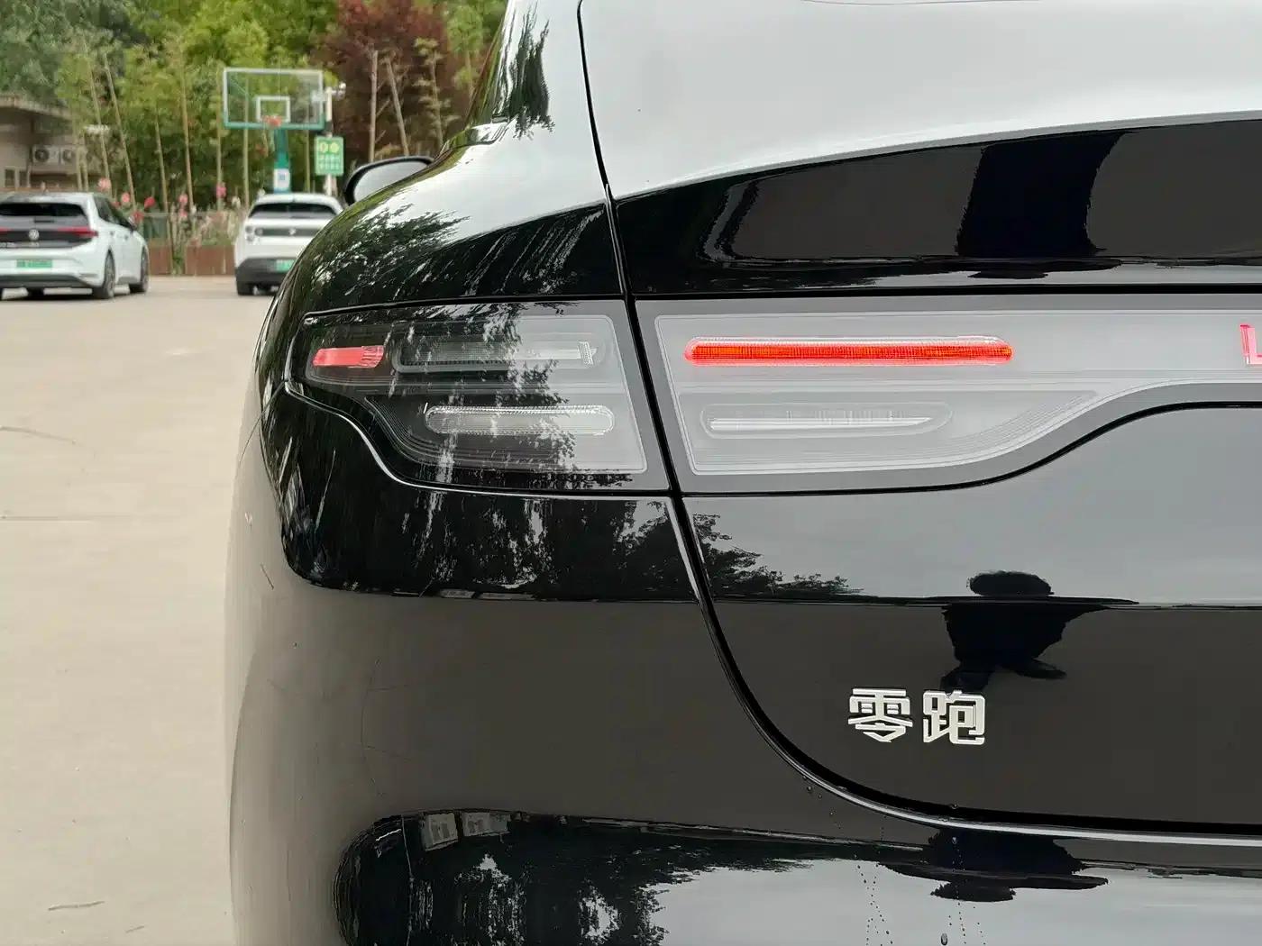 Leapmotor C01 2023 Range Extender 216 Comfort Edition — миниатюра 9