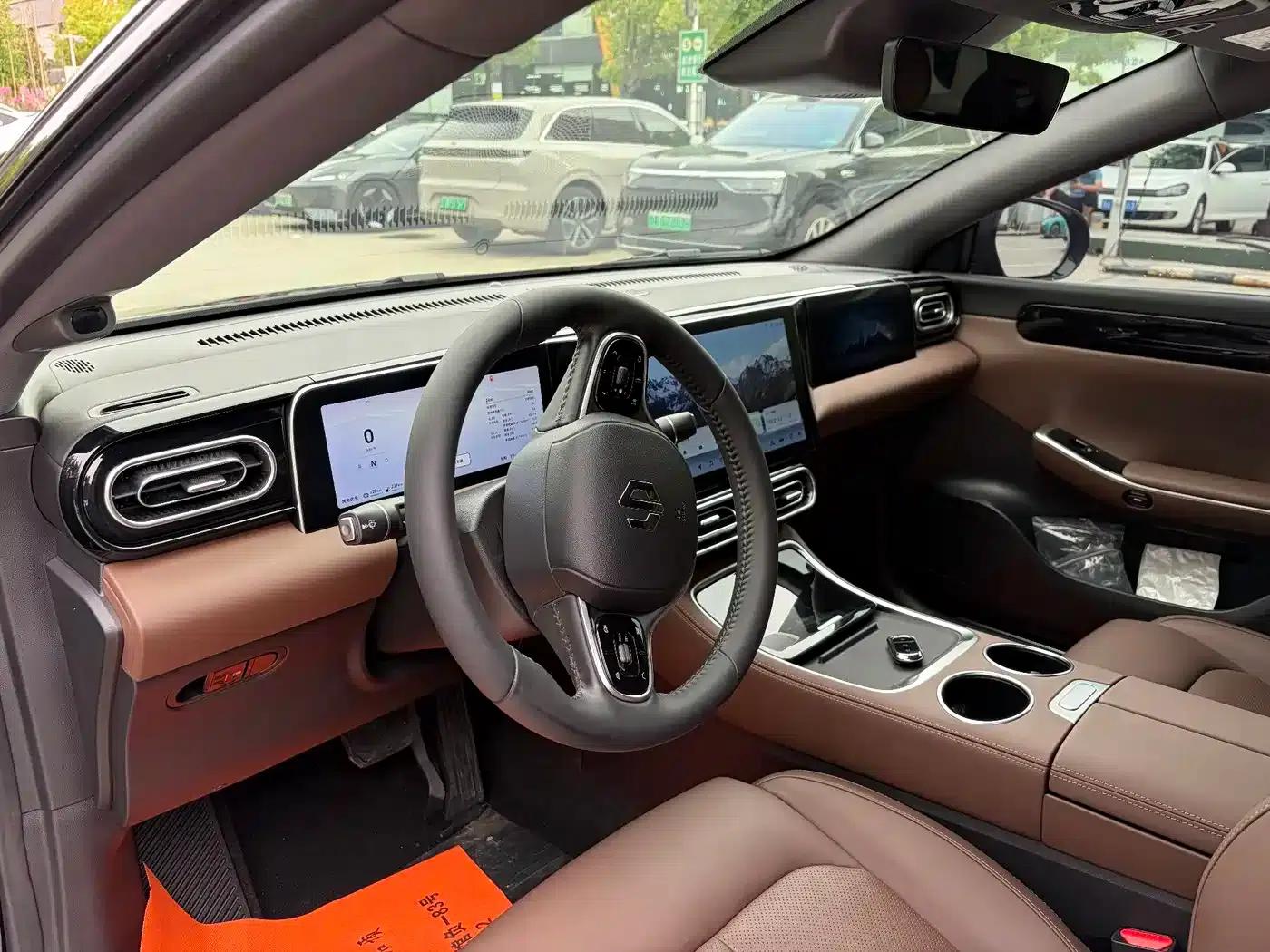 Leapmotor C01 2023 Range Extender 216 Comfort Edition — миниатюра 10