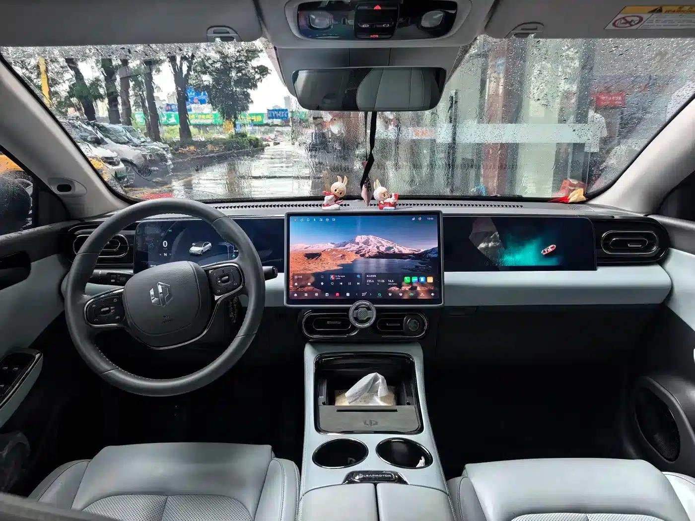 Leapmotor C01 2024 Pure Electric 525 Comfort Edition — миниатюра 6