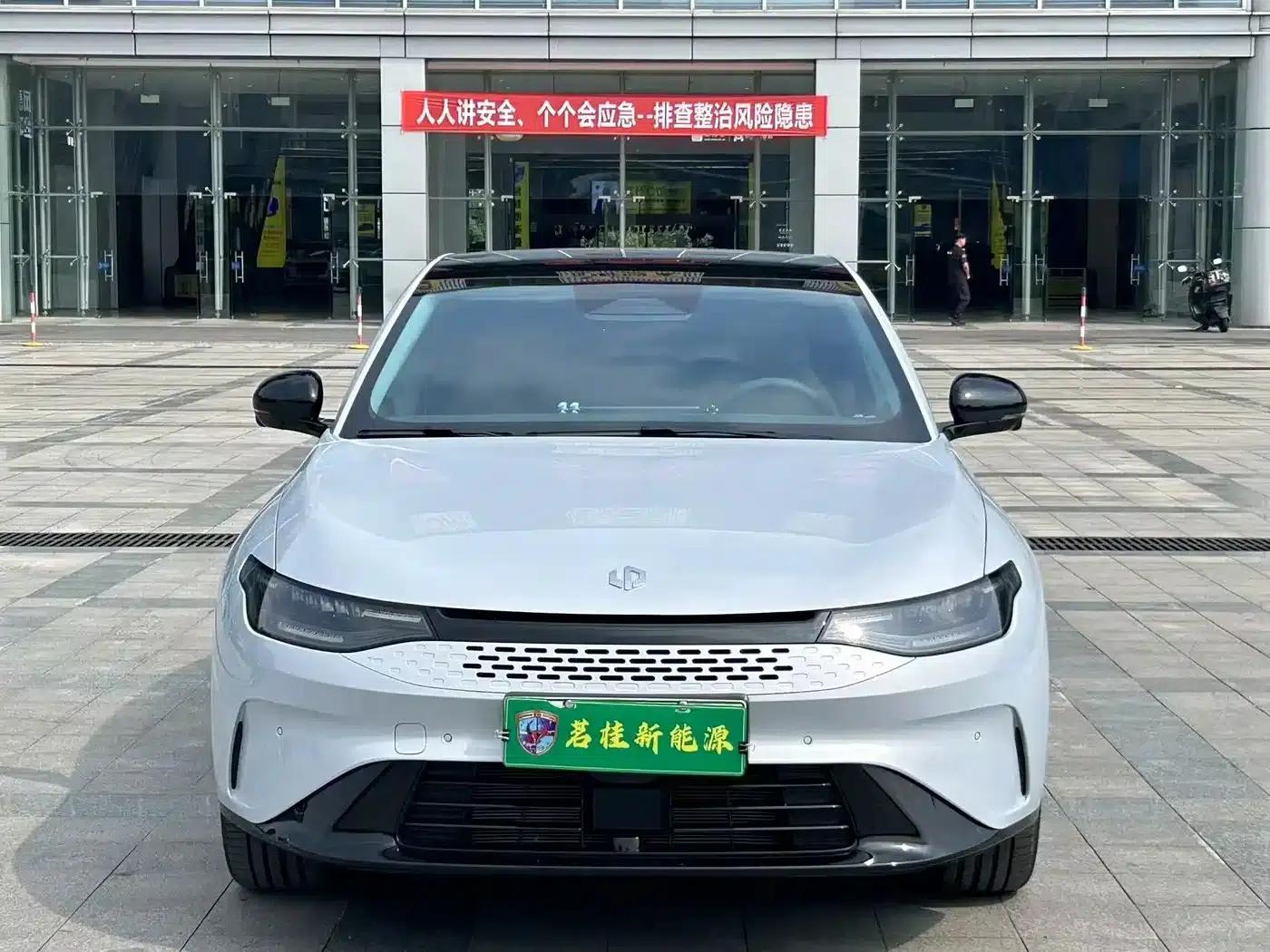Leapmotor C01 2024 Range Extended 316 Premium Edition — миниатюра 2