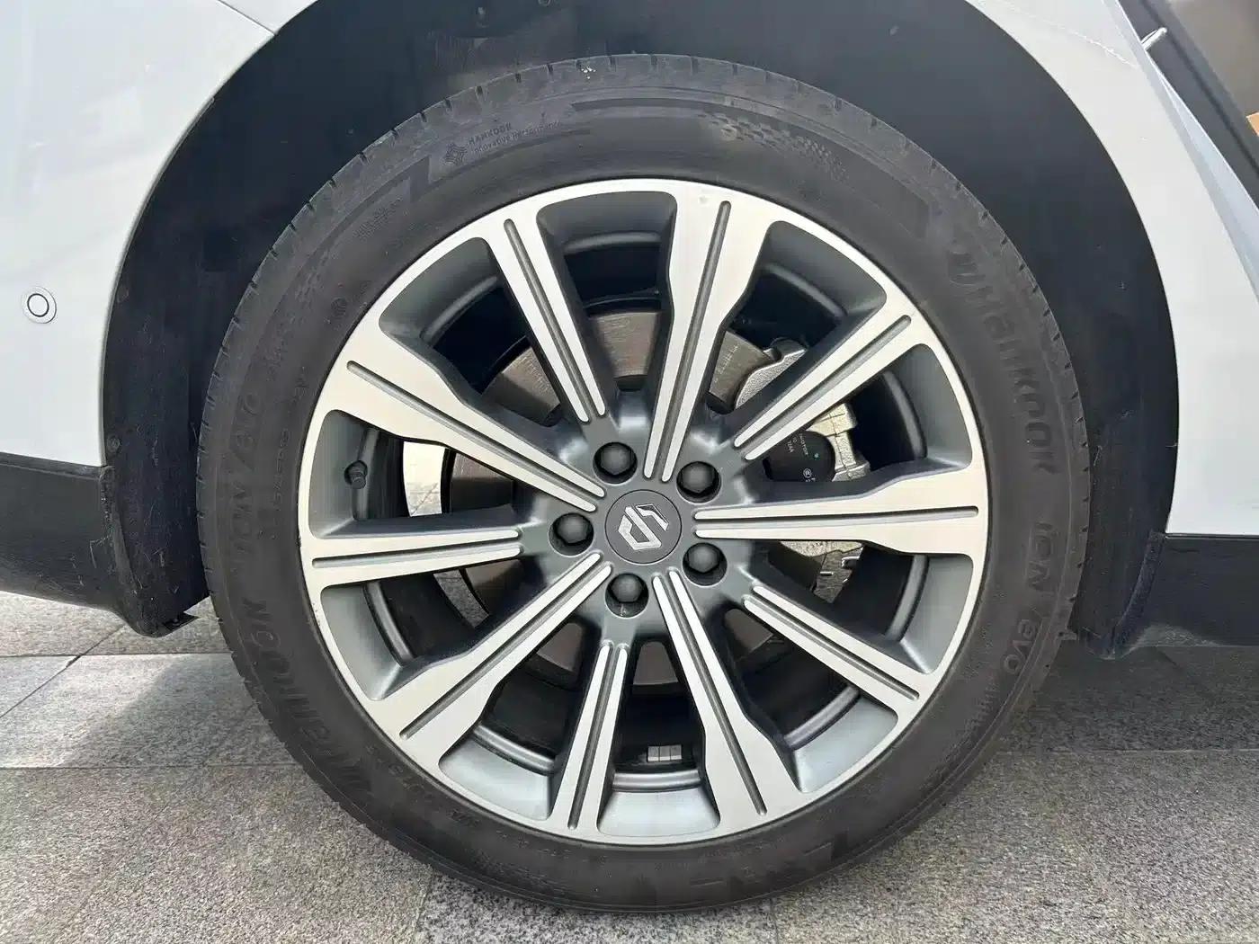 Leapmotor C01 2024 Range Extended 316 Premium Edition — миниатюра 16