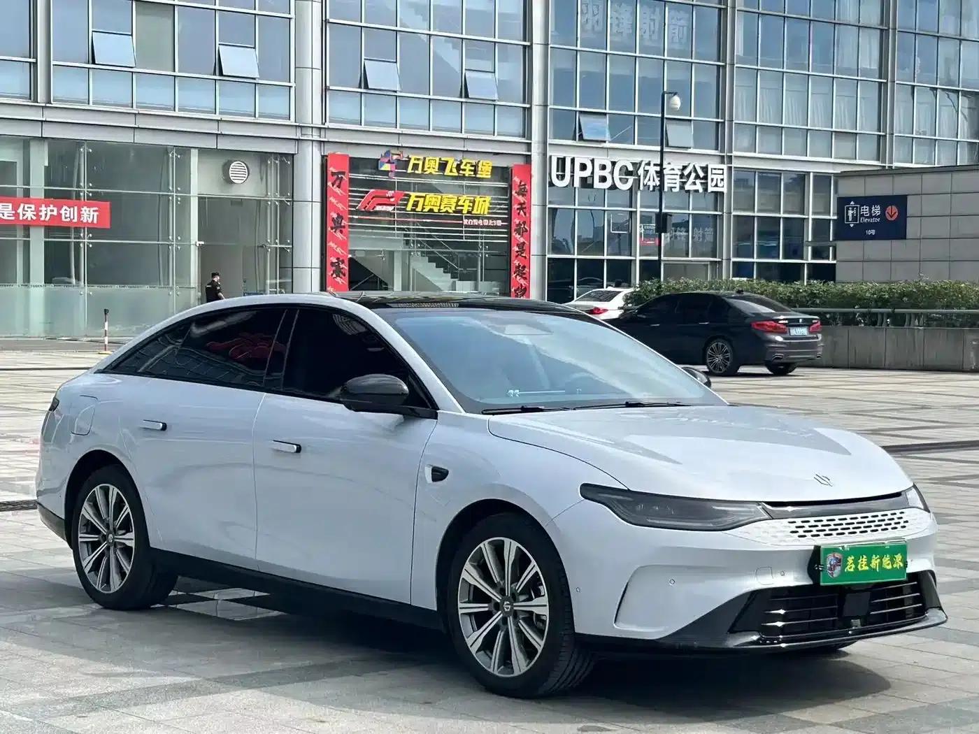 Leapmotor C01 2024 Range Extended 316 Premium Edition — миниатюра 3