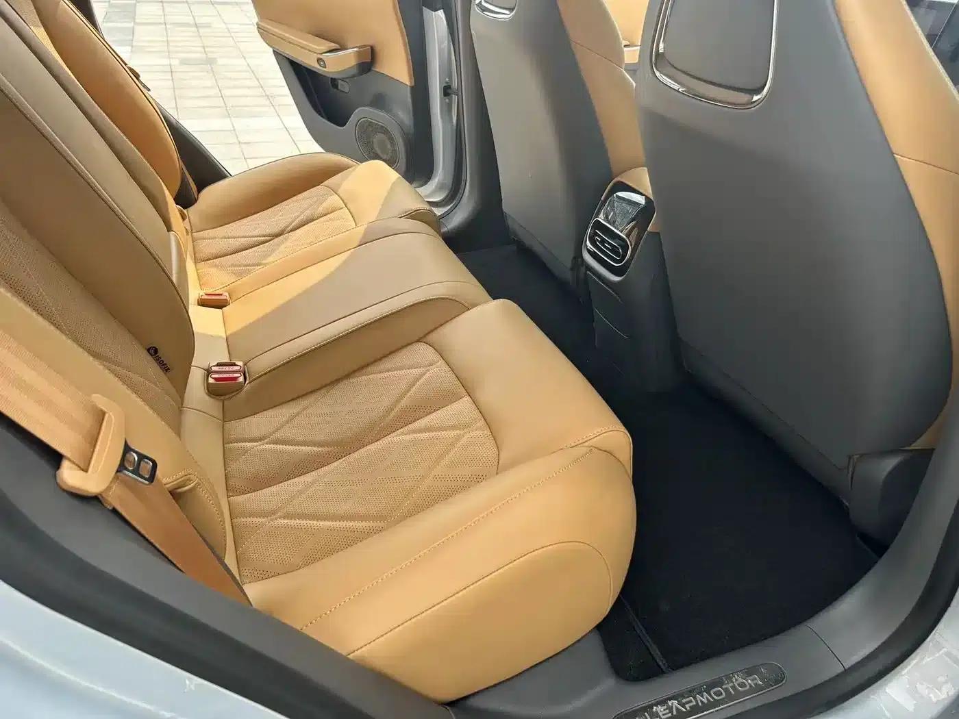 Leapmotor C01 2024 Range Extended 316 Premium Edition — миниатюра 8