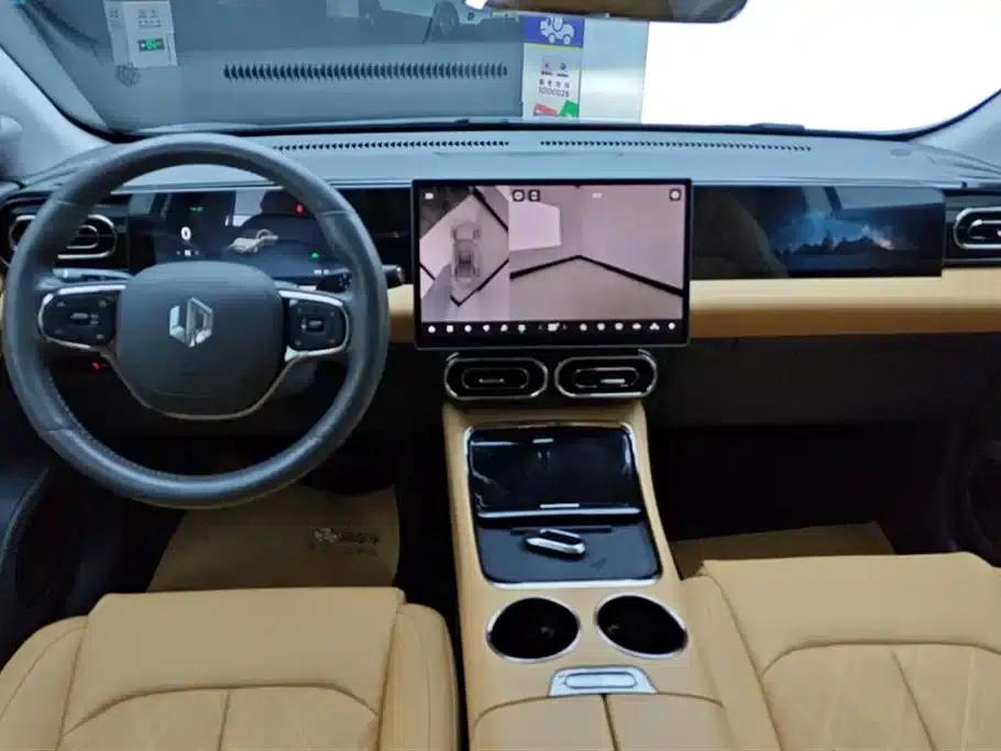 Leapmotor C01 2024 Range Extended 316 Premium Edition — миниатюра 12