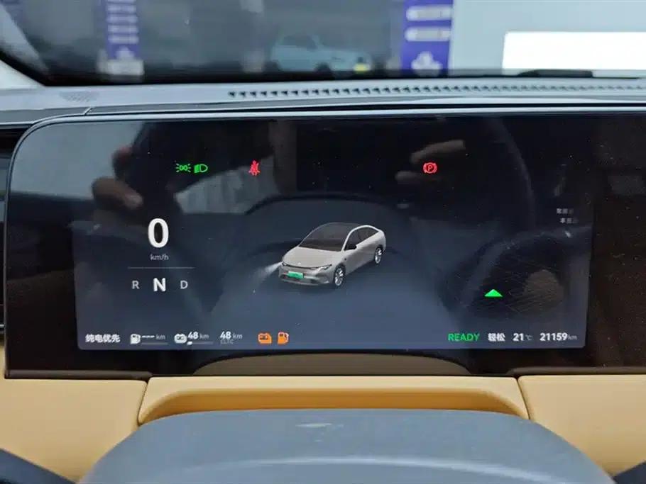 Leapmotor C01 2024 Range Extended 316 Premium Edition — миниатюра 14