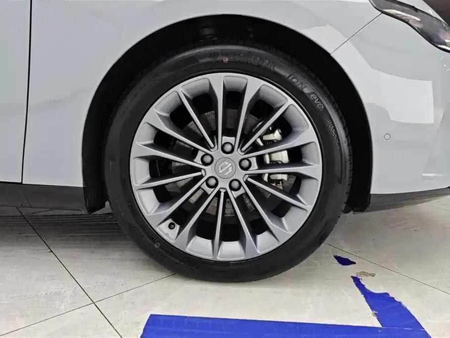 Leapmotor C01 2024 Range Extended 316 Premium Edition — миниатюра 6