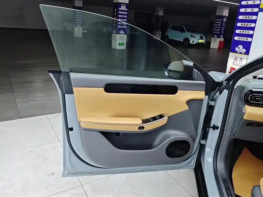 Leapmotor C01 2024 Range Extended 316 Premium Edition — миниатюра 7