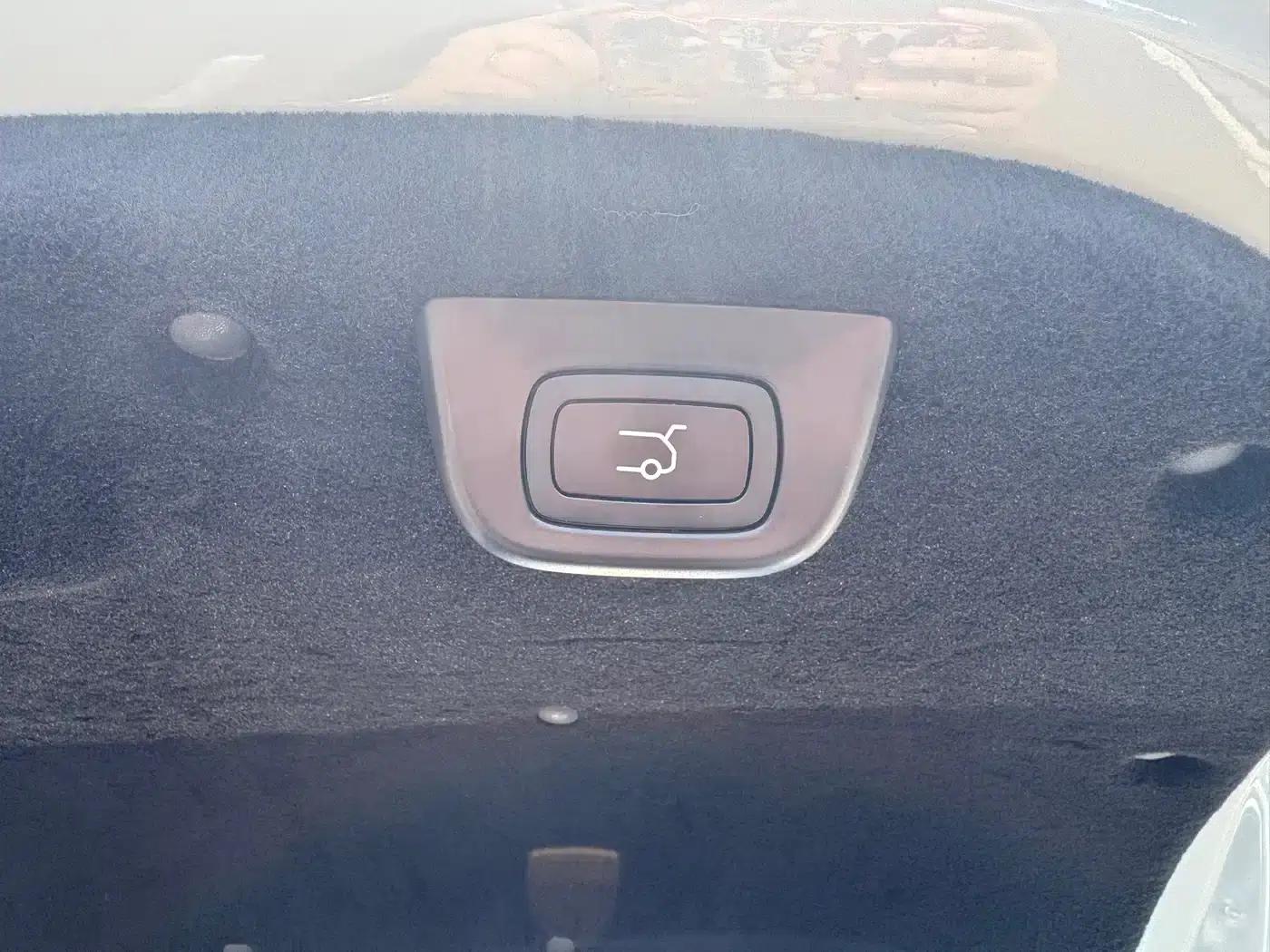 Leapmotor C01 2023 Range Extender 216 Comfort Edition — миниатюра 11