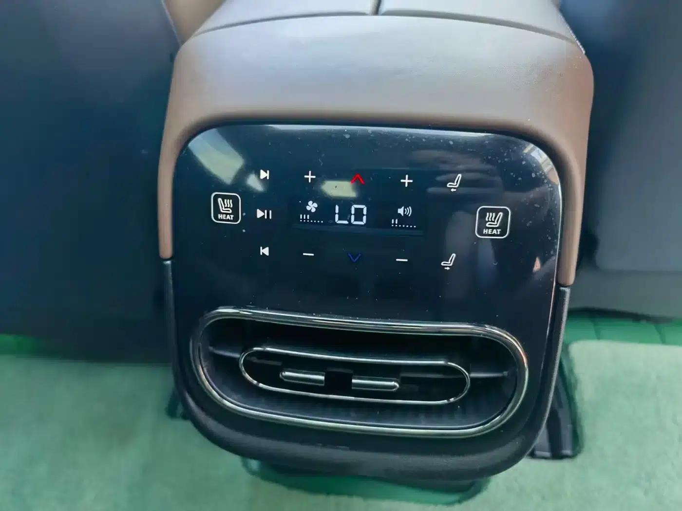 Leapmotor C01 2023 606 Smart Edition — миниатюра 15