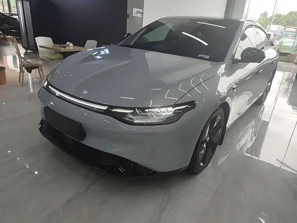 Leapmotor C01 2022 Rear-Wheel Drive Long-Range Version — миниатюра 1