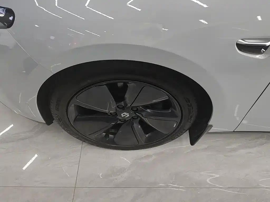 Leapmotor C01 2022 Rear-Wheel Drive Long-Range Version — миниатюра 23
