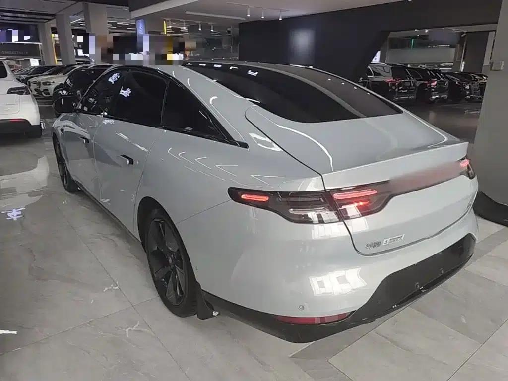 Leapmotor C01 2022 Rear-Wheel Drive Long-Range Version — миниатюра 5