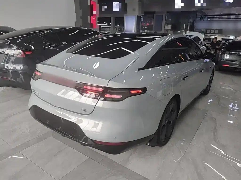 Leapmotor C01 2022 Rear-Wheel Drive Long-Range Version — миниатюра 7